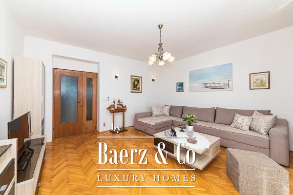 photo 4 Kaštel Sućurac, beautiful house with swimming pool in the first row to the sea