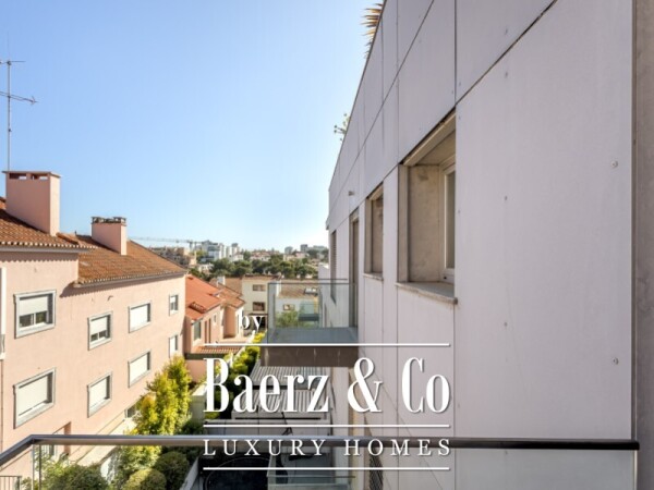 photo 18 3 + 1 Bedroom Duplex Penthouse with Private Terraces, Pool and Sea View in Cascais