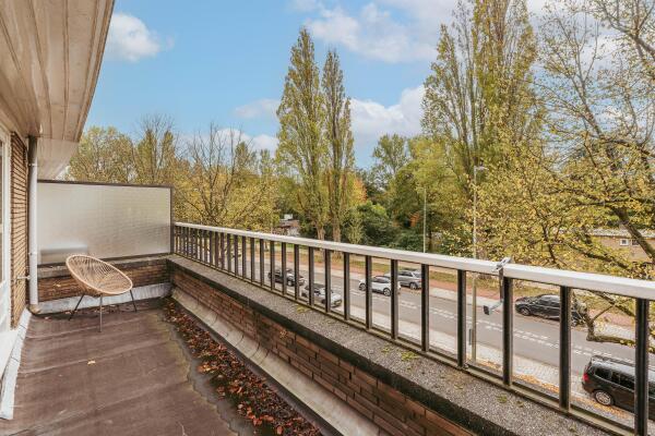 photo 32 Diepenbrockstraat 22