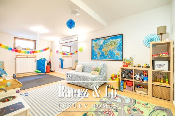 photo 16 Zagreb, Mlinovi modern three, story apartment