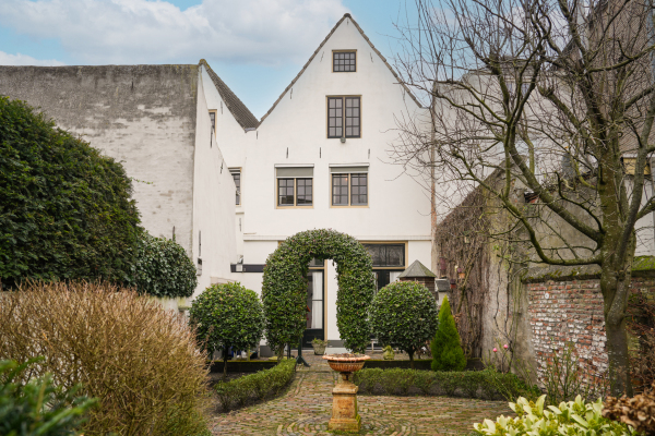 photo 48 Gasthuisstraat 12