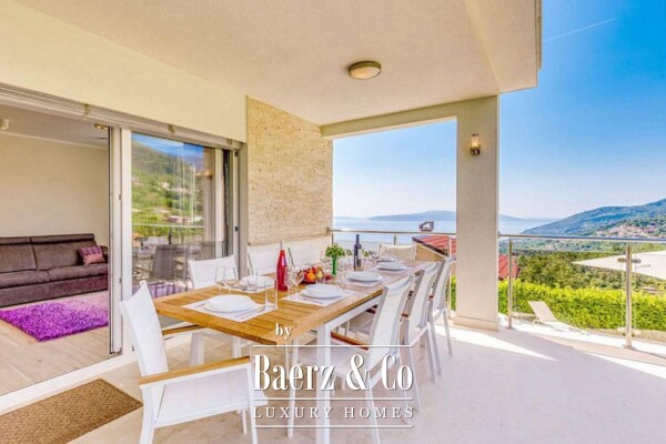 photo 4 Ičići, Poljane, elegant villa with panoramic views 275 m², swimming pool, garage