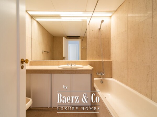 photo 14 T3 with large balconies in condominium with swimming pool