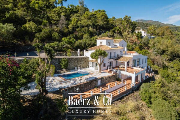 photo 1 Villa - El Madroñal - Benahavis - Ref: 8688