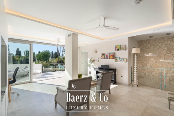 photo 11 Villa - Marbella East - Ref: 8690