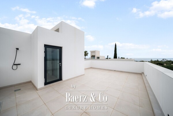 photo 30 Villa - Marbella East - Ref: 8693