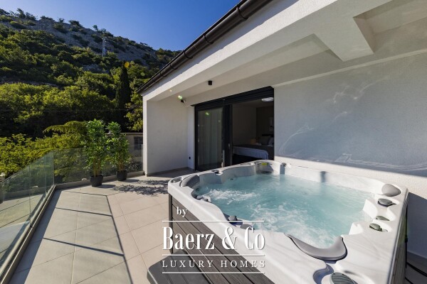 photo 23 Barić Draga, Exclusive Seafront Villa with Pier and Boat Slipway