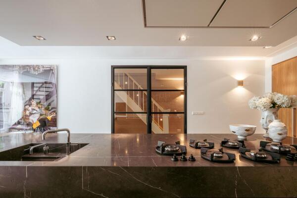 photo 13 Vossiusstraat 31 H