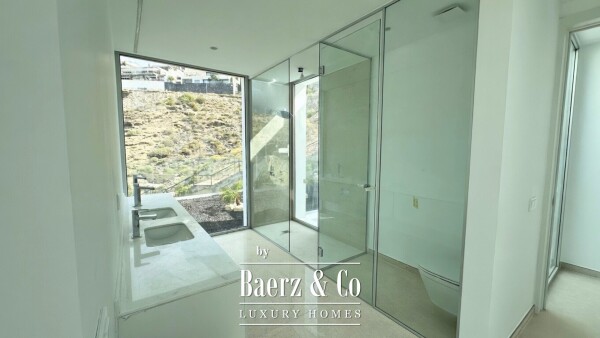 photo 7 New built villa with ocean views