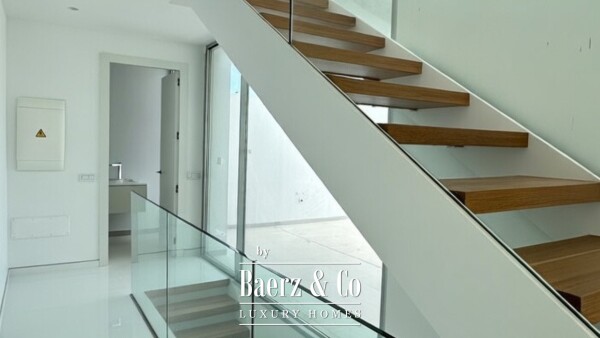 photo 15 New built villa with ocean views