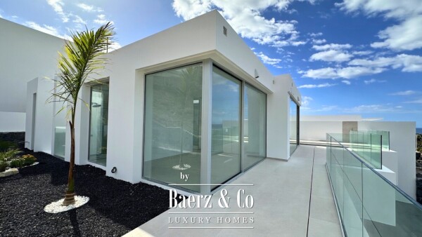 photo 14 New built villa with ocean views