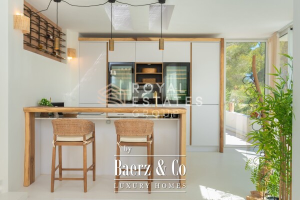 photo 9 Beautiful luxury home in San Jose