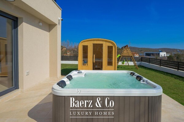photo 31 Istria, Rovinjsko selo, modern house 210 m² with heated pool, sauna and jacuzzi