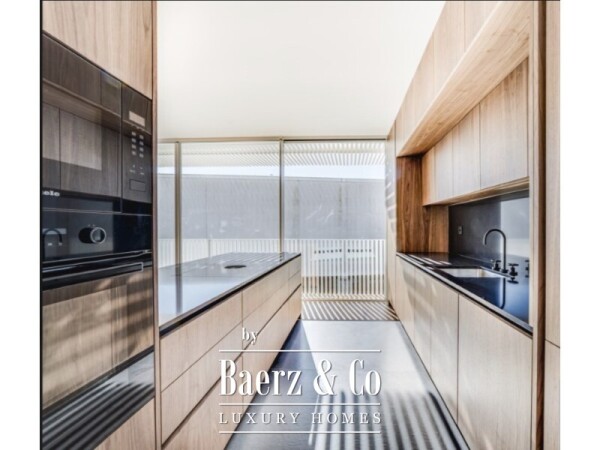 photo 9 3 Bedrooms en-suite apartment in Lisbon, near the River Tejo