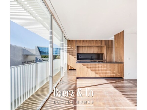 photo 1 3 Bedrooms en-suite apartment in Lisbon, near the River Tejo