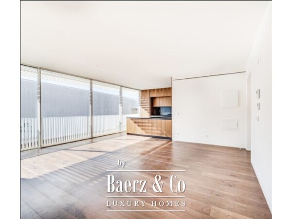 photo 1 3 Bedrooms en-suite apartment with parking space in Lisbon, near the River Tejo