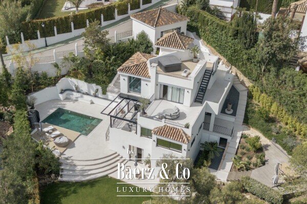 photo 21 Villa - Nueva Andalucia - Marbella - Ref: 8713