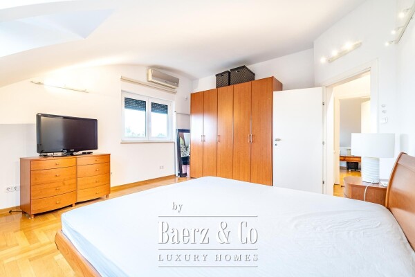 photo 9 Zagreb, Srebrnjak, duplex five room apartment 199 m²
