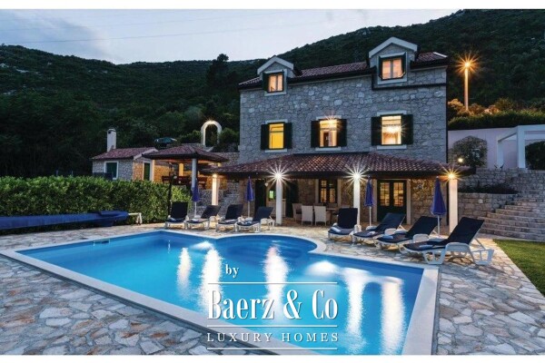 photo 1 Metković, Desne, rustic three-story villa