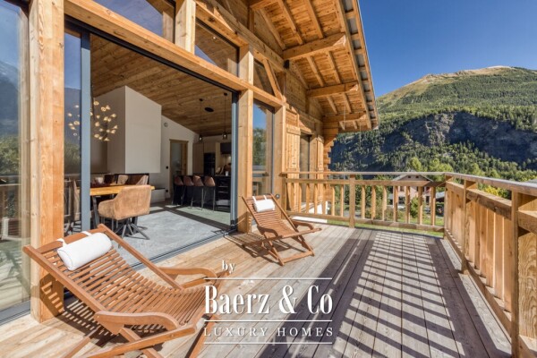 photo 2 Renovated chalet with panoramic views of Mont Blanc