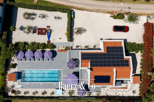photo 3 Istria, Višnjan - Luxury 260 m² Villa with a Heated Pool and 4 En-Suite Bedrooms