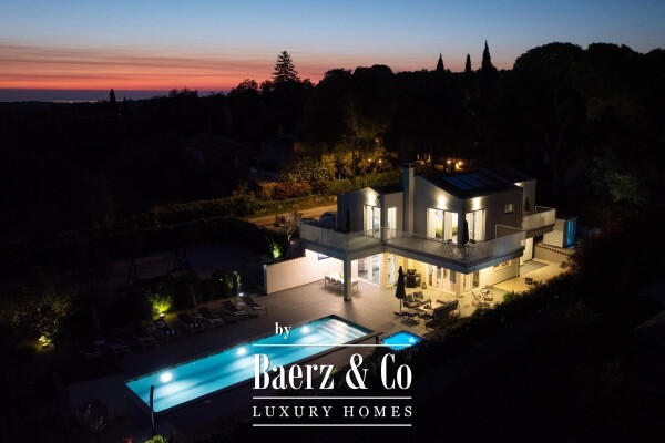 photo 4 Istria, Višnjan - Luxury 260 m² Villa with a Heated Pool and 4 En-Suite Bedrooms