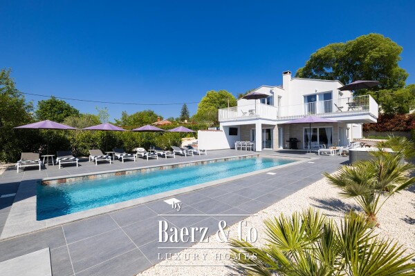 photo 11 Istria, Višnjan - Luxury 260 m² Villa with a Heated Pool and 4 En-Suite Bedrooms