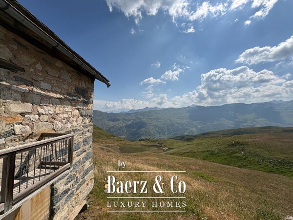 photo 9 Exceptional Alpine Chalet 2,000 m Altitude