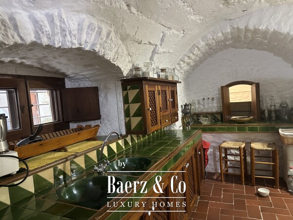 photo 16 Stone House in Monells
