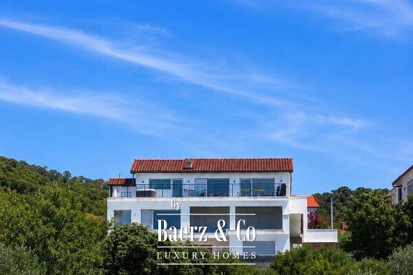 photo 1 Rab - Barbat - Exclusive Mediterranean villa with a swimming pool and a beautiful view of the sea a
