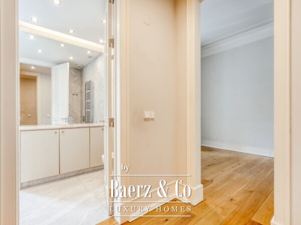 photo 5 Luxury 2 bedroom with 140sqm garden and garage in Lisbon