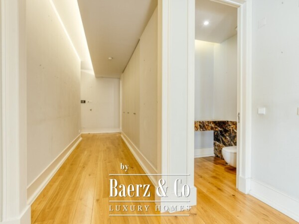 photo 6 Luxury 2 bedroom with 140sqm garden and garage in Lisbon