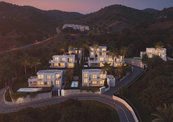 Four-Bedroom Villa with Private Elevator on an 815 m² Plot, Mijas