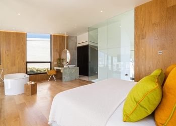 Luxury Villa with Private Pool and Sea Views