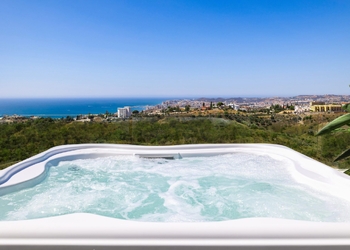 Luxury Sky Villa with Panoramic Sea Views