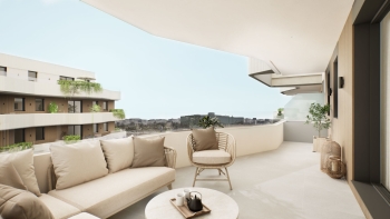 Penthouse with efficient layout and dual terraces